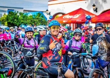 Daniel Casimiro y Julián Aguirre; primer lugar en el Reto Jala