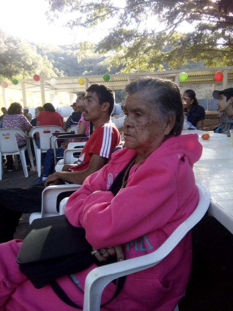 Familia Muñoz Gómez está de luto por fallecimiento de doña Lupe en Ahuacatlán