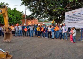 Inicia rehabilitación de calle principal en San José de Gracia