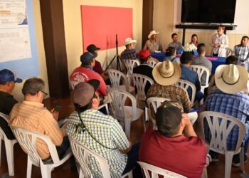 Dan a conocer beneficios por pensión del seguro social americano en Ixtlán