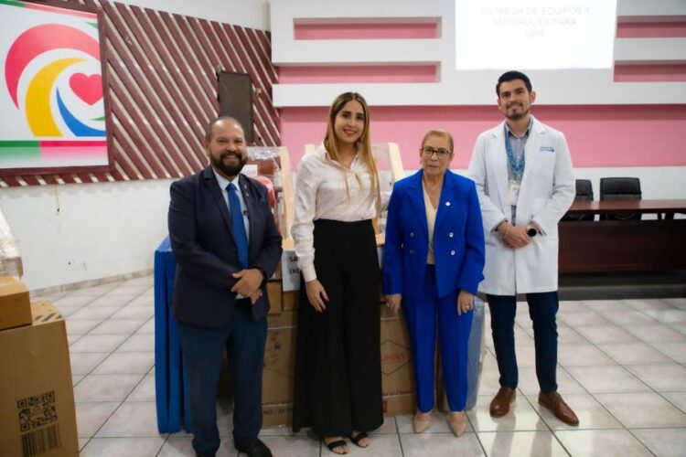 DIF Nacional y estatal equipan a cinco Unidades Básicas de Rehabilitación