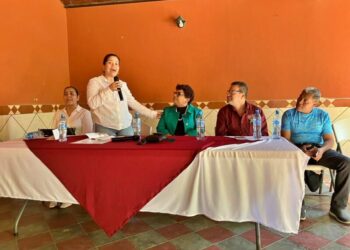 Presentan  programa de reunificación de migrantes nayaritas en EE.UU. 