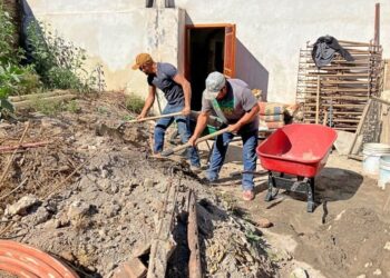 Gobierno de Ahuacatlán mejora espacios públicos