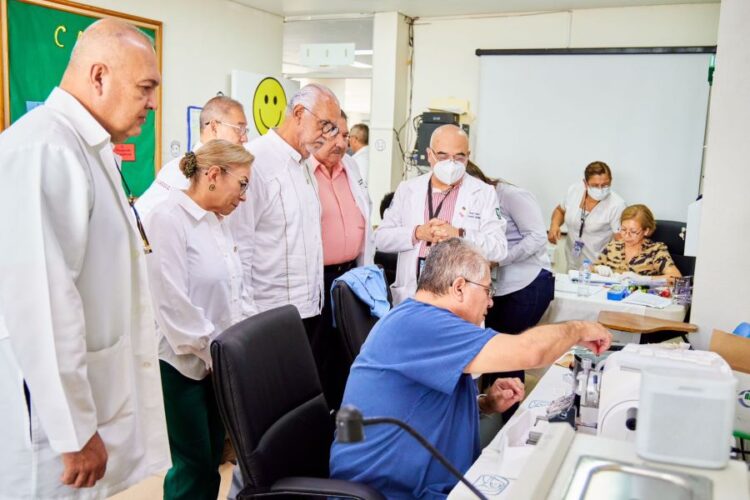 Encabezan Navarro Quintero y Beatriz Estrada, la Primera Jornada Quirúrgica de Ginecología Oncológica