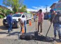 Gobierno de Ixtlán bachea calle Juárez en Méxpan