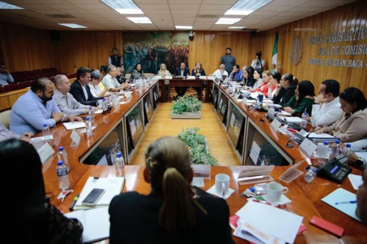 Socializa Congreso Ley de Fondo de Ahorro para el Retiro Digno