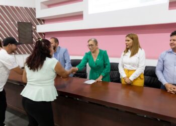 DIF Nayarit fortalece compromisos y valores de matrimonios nayaritas