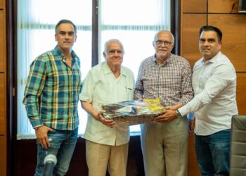 Gobernador Navarro Quintero se reúne con empresarios arroceros 