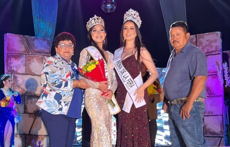 Inician festejos patronales en Uzeta con coronación de nuevas reinas