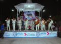 Mariachi Azteca deleita con serenata en la plaza de Ixtlán