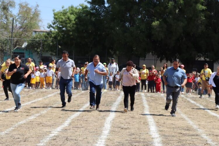 Mucha participación en convivencia atlética familiar en Ahuacatlán