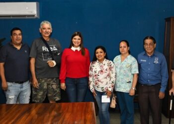 Autoridades de Ixtlán se reúnen con dueñosde bares para promover medidas de salud