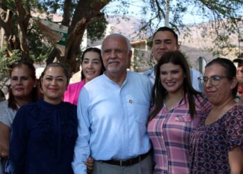 Gobernador Navarro Quintero supervisa e inaugura obras de infraestructura en Ixtlán