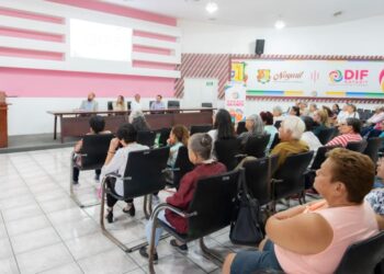 Otorga DIF Nayarit conferencia motivacional a clubes de la tercera edad
