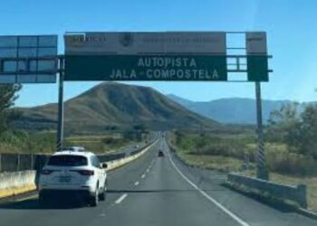 Asciende a 9 el número de muertos en la autopista Jala-Compostela