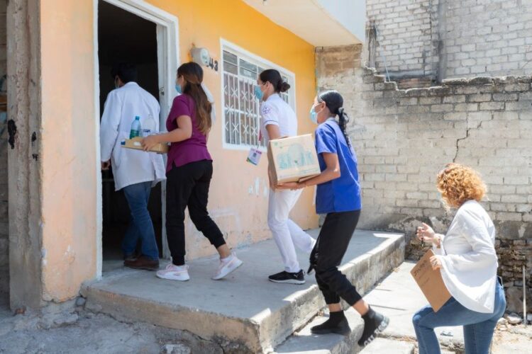 DIF estatal atiende y cambia vida de nayarita con pie diabético