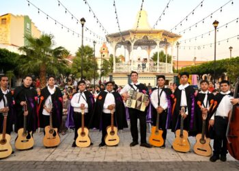 Encuentro de Rondallas en Ixtlán del Río: Un homenaje a la música y el talento
