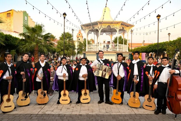 Encuentro de Rondallas en Ixtlán del Río: Un homenaje a la música y el talento