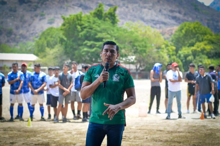 Inicia el emocionante torneo de fútbol en la Feria del Elote Jala 2023