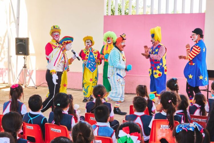 Organiza DIF estatal Encuentro Internacional de Payasos en Nayarit
