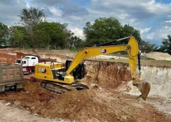 Avanza construcción del estadio de beisbol en la colonia Santa Teresita