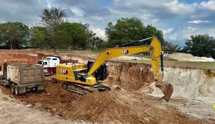 Avanza construcción del estadio de beisbol en la colonia Santa Teresita
