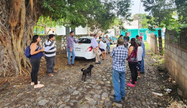 Avanza el desarrollo vial en Ahuacatlán