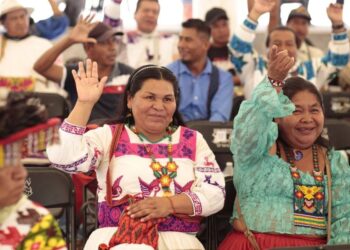 Escucha la XXXIII Legislatura a pueblos originarios