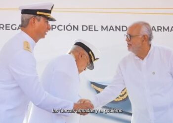 Gobernador Miguel Ángel Navarro refuerza colaboración con la Décima Zona Naval en San Blas