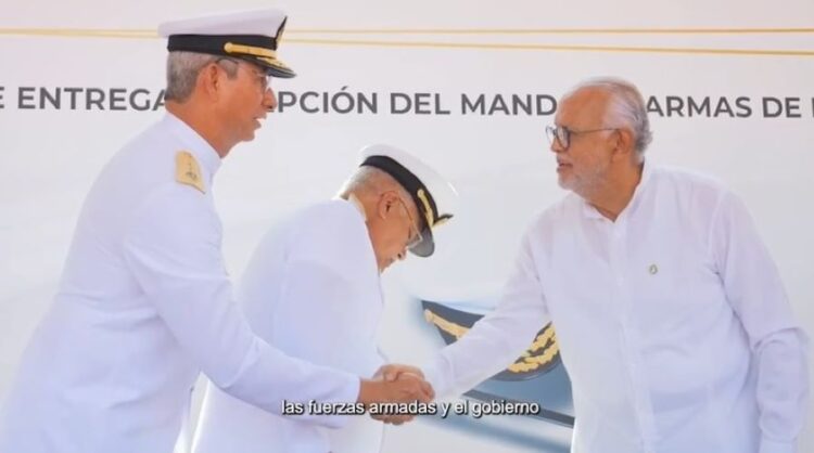 Gobernador Miguel Ángel Navarro refuerza colaboración con la Décima Zona Naval en San Blas