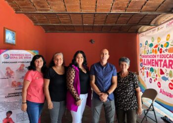 Beneficios del consumo de leche y posiciones adecuadas para amamantar a los bebés