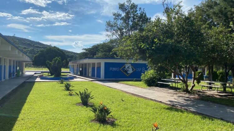 Celebran 50 años de la fundación de Unidad Académica Preparatoria #8 de Ahuacatlán