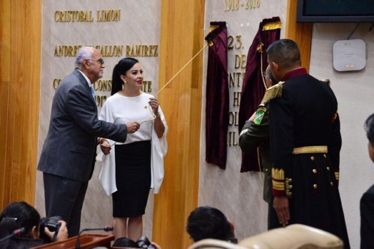 Encabeza Miguel Ángel Navarro Quintero, homenaje al Heroico Colegio Militar