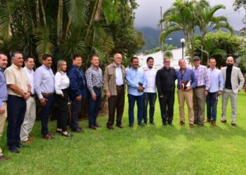 Miguel Ángel Navarro Quintero refuerza los lazos de amistad con la CIRT