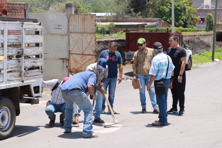 Rehabilitación del drenaje en calle Emiliano Zapata en Ixtlán muy pronto