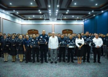 Destaca Navarro Quintero la importancia de las fuerzas de seguridad y la dignidad del uniforme