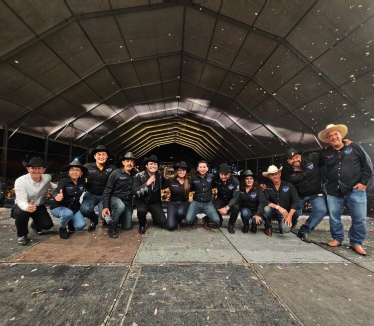 Exitosa clausura de la Expo de Ixtlán Julión Álvarez