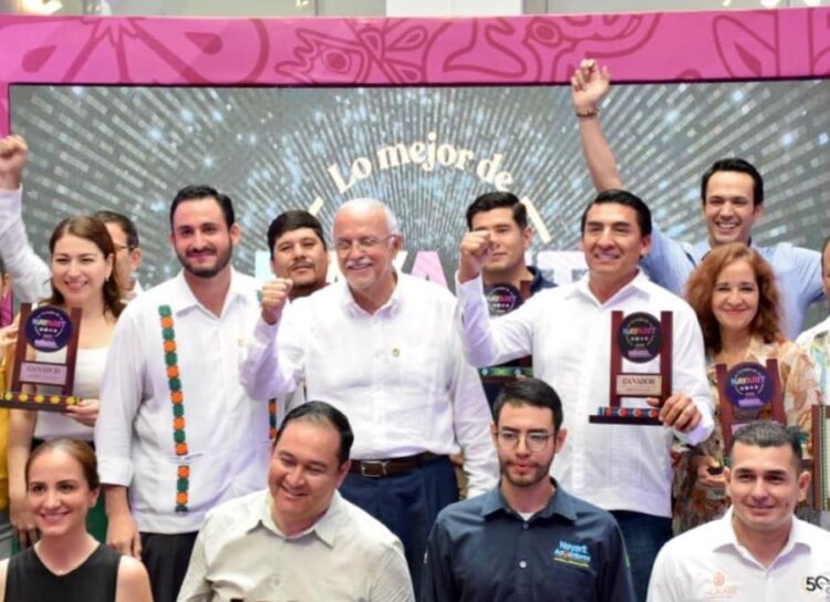 Jala recibe reconocimientos de México Desconocido por su Feria del Elote y expedición guiada