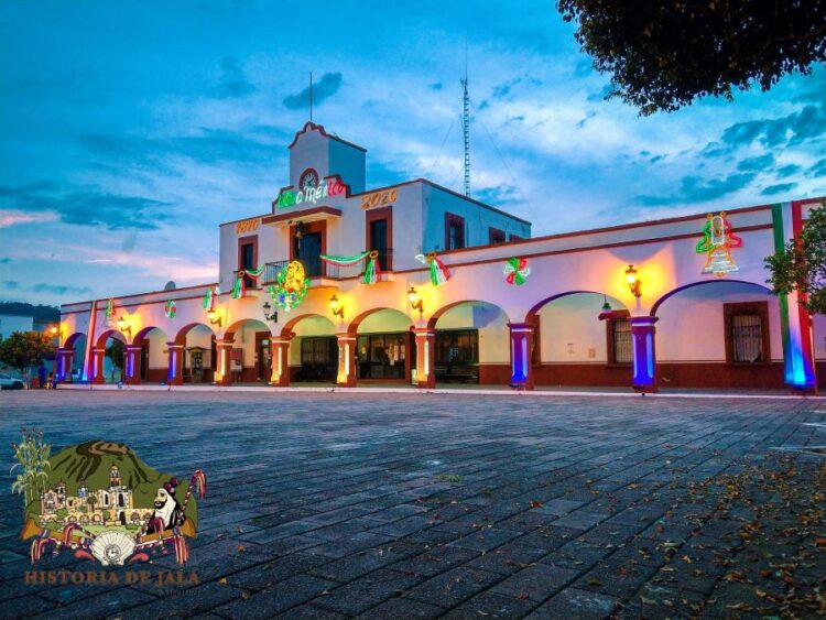 Jornada «La UAN en todas partes» llega al Pueblo Mágico de Jala