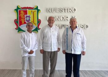 Navarro Quintero apuesta al crecimiento de la industria vitivinícola en el estado