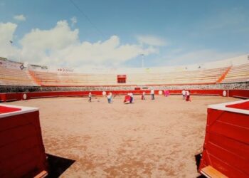 Polémica sobre adeudo municipal por madera en la feria de octubre 2022 en Ahuacatlán 