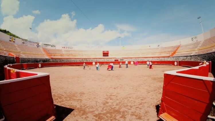 Polémica sobre adeudo municipal por madera en la feria de octubre 2022 en Ahuacatlán