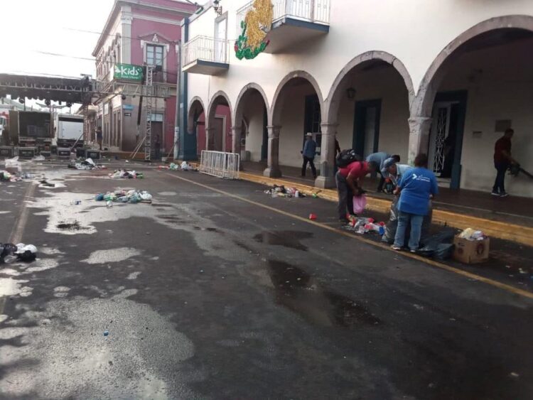 Trabajadores de Aseo Público de Ixtlán tuvieron mucha chamba durante las Fiestas Patrias