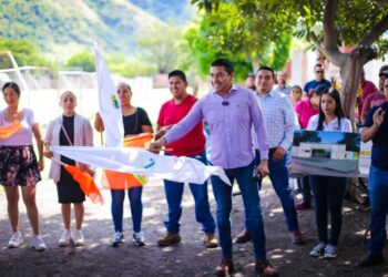 Arranca rehabilitación de la Unidad Deportiva en Jala en su primera etapa