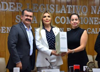 Entrega gobierno de Nayarit al Congreso del Estado Paquete Económico 2024