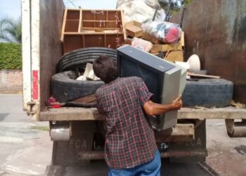 Nueva campaña de descacharrización en Ahuacatlán