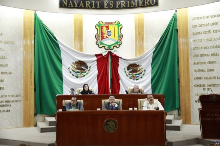 Pide Congreso comparezcan nueve funcionarios de Gobierno