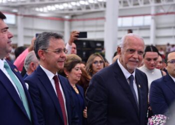 Reconoce gobierno federal trabajo y compromiso de Miguel Ángel Navarro Quintero 