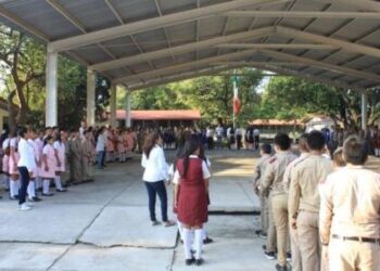 Secundaria «Ricardo Flores Magón» de Jala celebra 50 años con diversidad de actividades