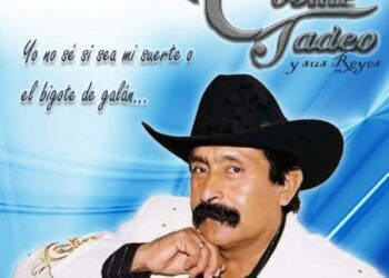 Cosme Tadeo al finalizar el segundo informe de la presidenta de Ixtlán Elsa Nayeli este viernes